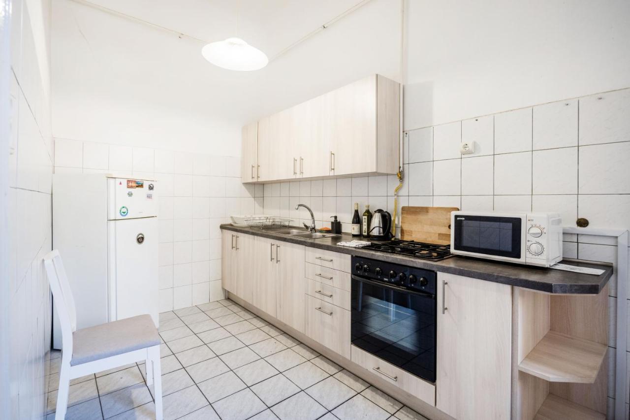 Downtown Circus Apartment Budapest Exteriör bild