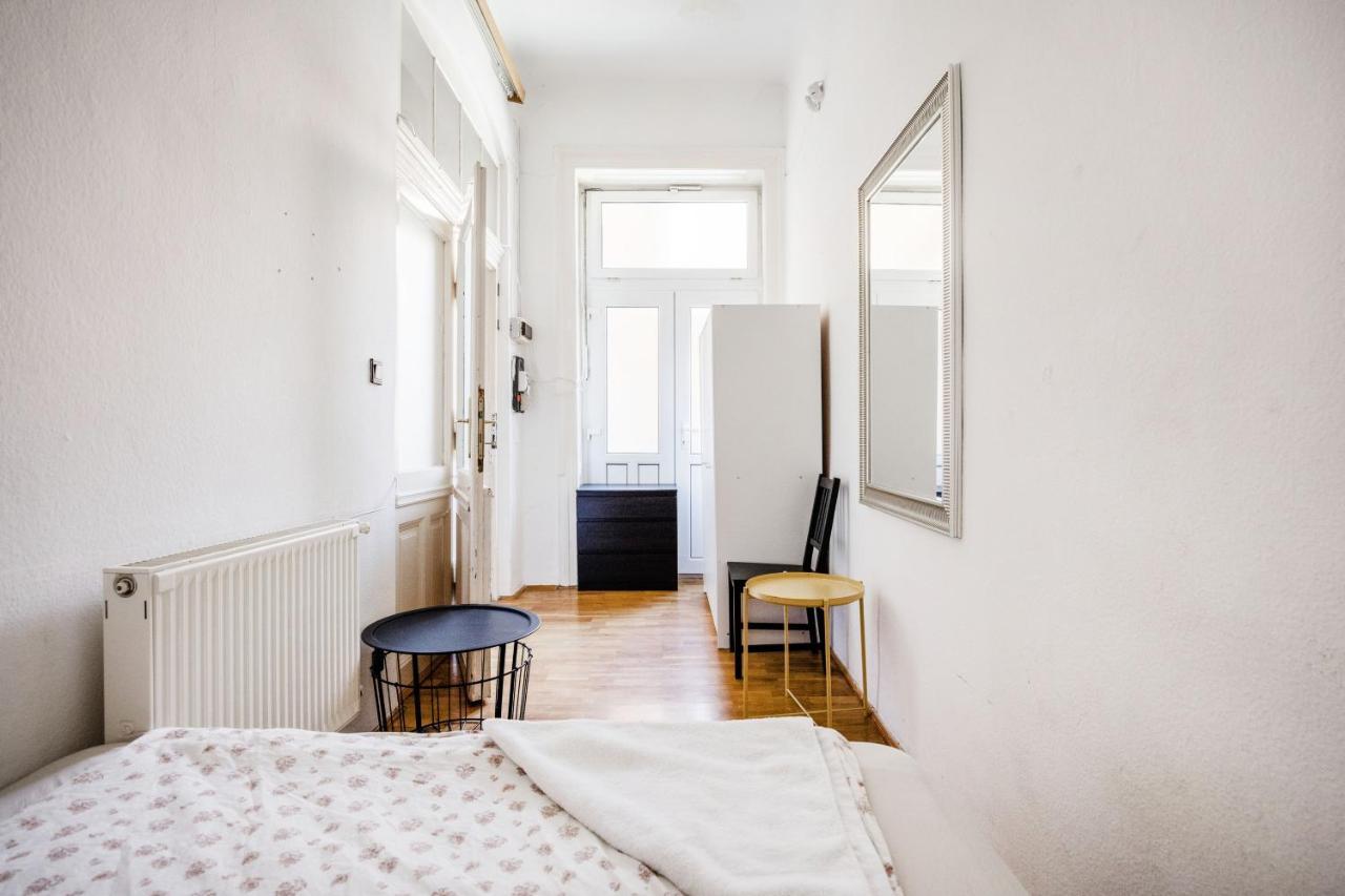Downtown Circus Apartment Budapest Exteriör bild